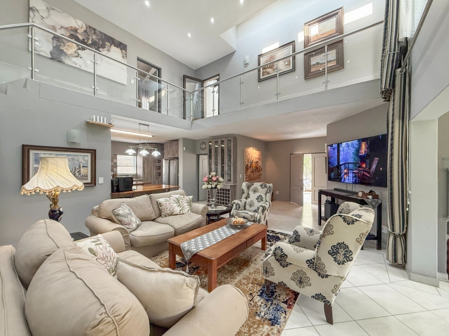 7 Bedroom Property for Sale in Melodie North West